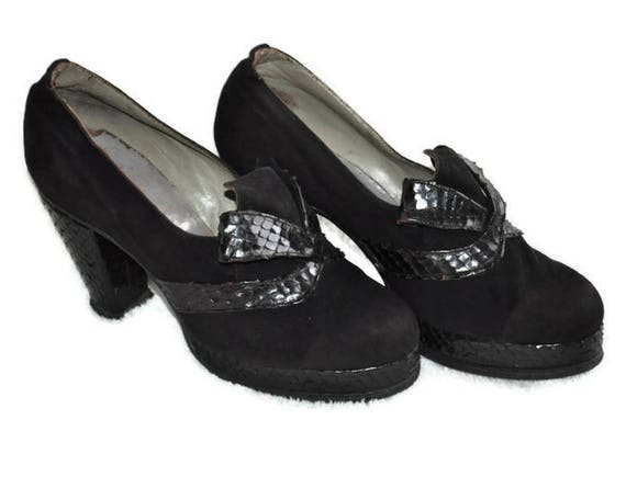 Vintage 1940's Black Shoes // Platform Snakeskin a
