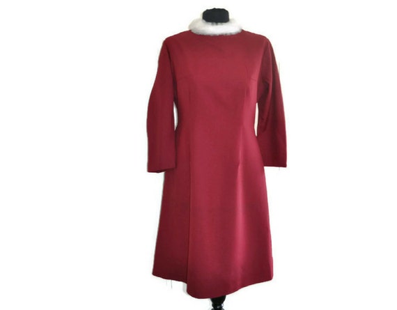 1960's Red Dress with Faux Fur Collar // Vintage