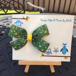 Enchanted Tiki Room; Parrot Hair Bow