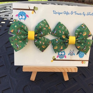 Enchanted Tiki Room; Parrot Hair Bows
