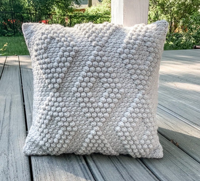 11 crochet throw pillow cover patterns ebook crochet pattern ebook our most popular crochet pillow cover patterns in one image 6