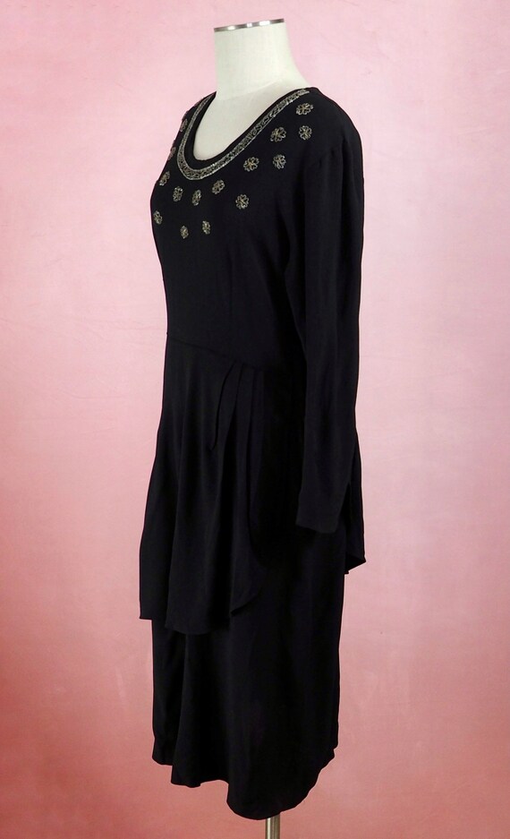 1940s black rayon dress with beaded snowflakes as… - image 4
