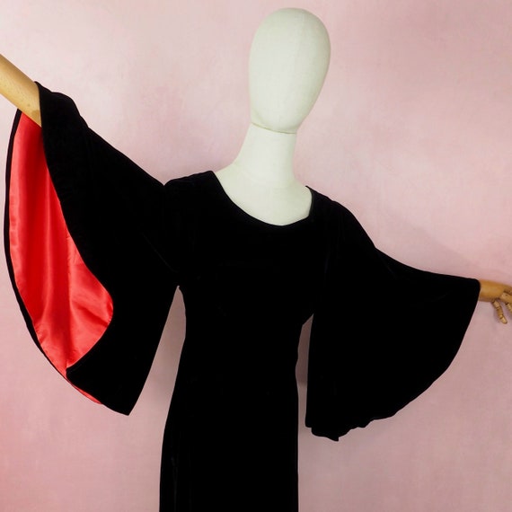 1970s bell sleeve dress black velvet - image 1