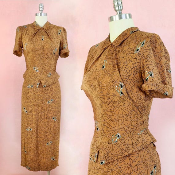 1940s novelty spiderweb sunglasses print  dress - image 1