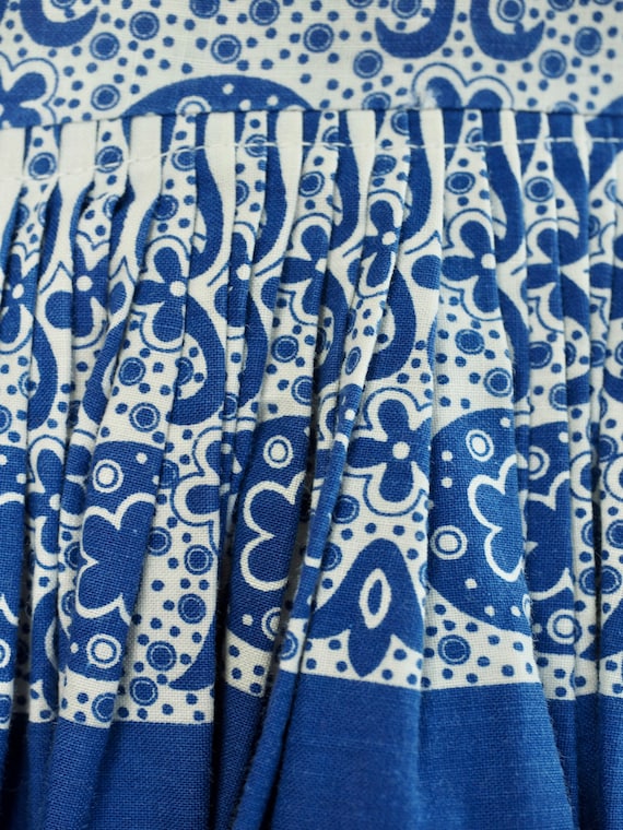 1950s blue and white cotton sun dress - image 6