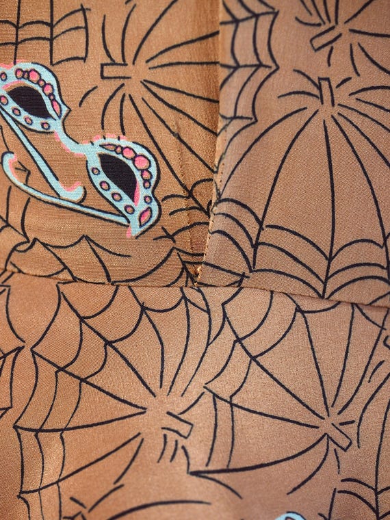 1940s novelty spiderweb sunglasses print  dress - image 12