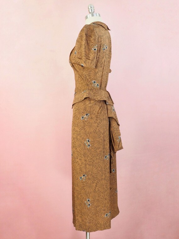 1940s novelty spiderweb sunglasses print  dress - image 8
