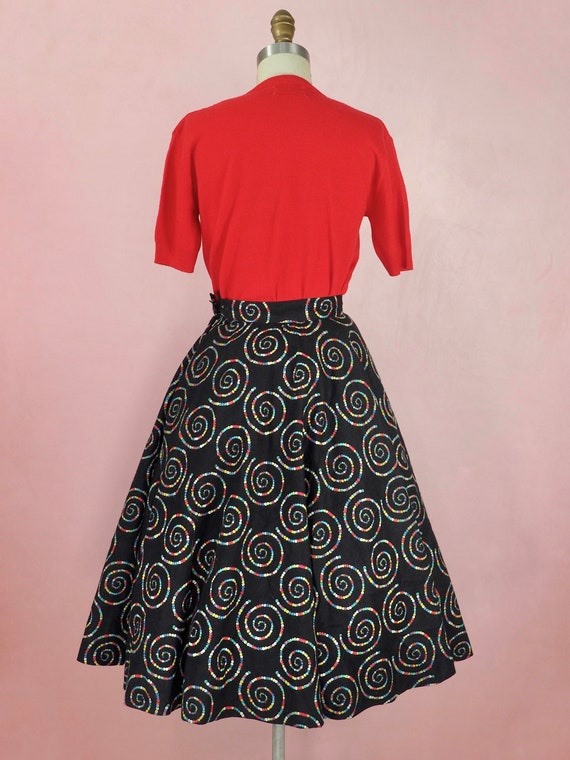 1950s Trompe L’oeil sequin swirls fleece circle s… - image 5