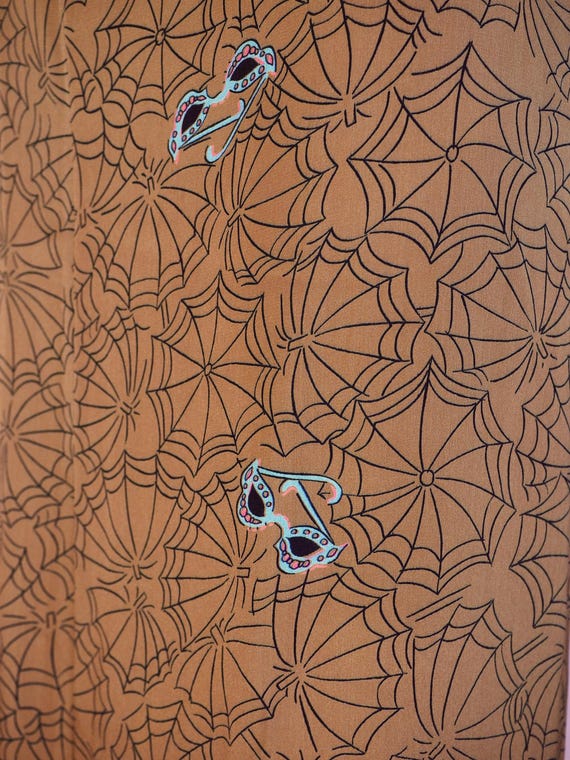 1940s novelty spiderweb sunglasses print  dress - image 2