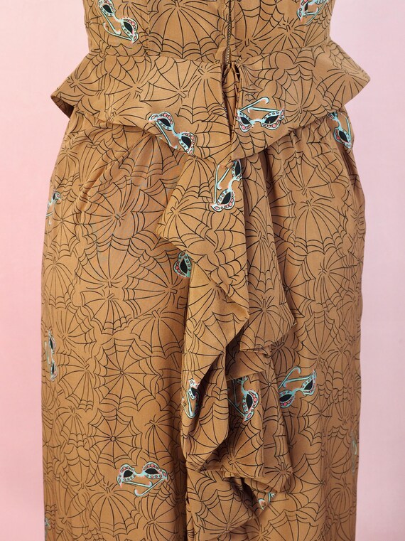 1940s novelty spiderweb sunglasses print  dress - image 7