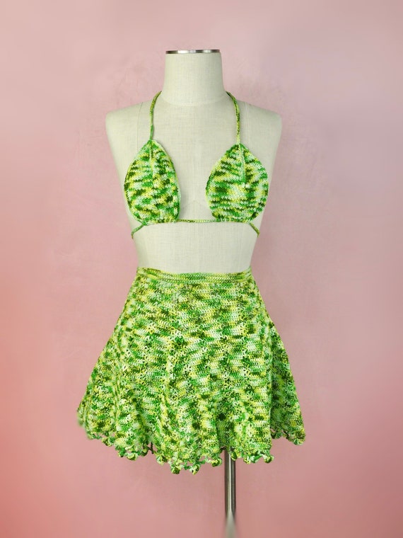 1970s green 3 piece crochet bikini and skirt Gem