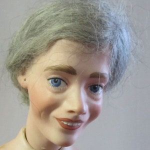 NIADA Doll Artist Marianne DeNunez &quot;Pedlar&quot; 1977 Signed and Dated