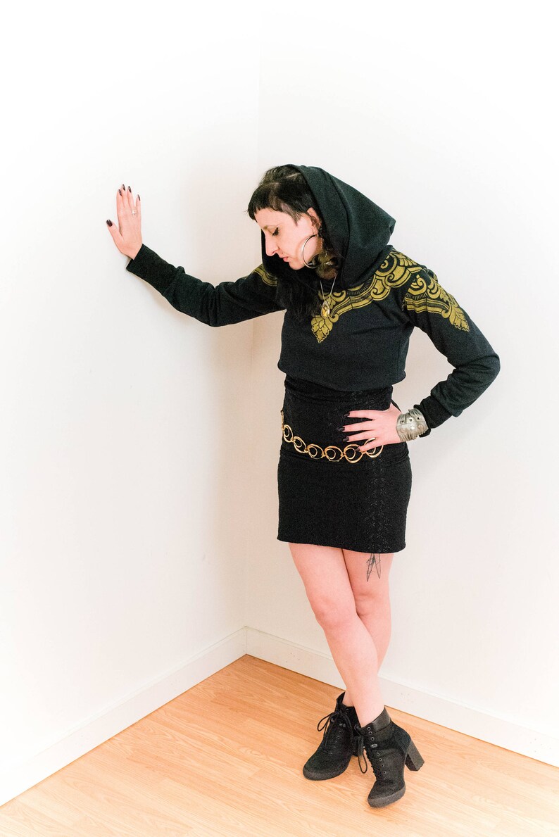 Cropped top,Mandala,Hoodie,Shirt,Top,Hoody,Handmade,Festival,Elven,benuapparel,woman,sacred geometry,printed,Goddess,Yoga,Clothing