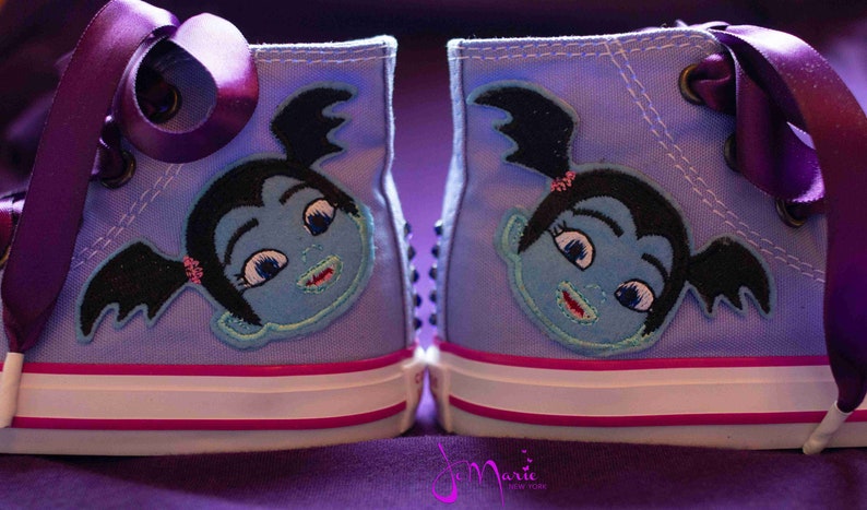 vampirina converse
