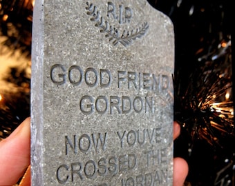 Good Friend Gordon Haunted Mansion Mini Tombstone Christmas Ornament Headstone Magnet
