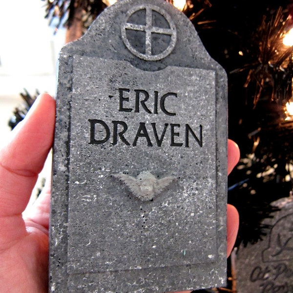 Eric Draven The Crow Mini Tombstone Ornament Magnet