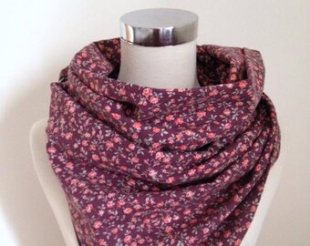 Rose Zipper Scarf