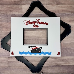DISNEY CRUISE Ship Autograph Book Idea Photo Mat / Signature Matte for 11"x14" frame fits 5"x7" photo