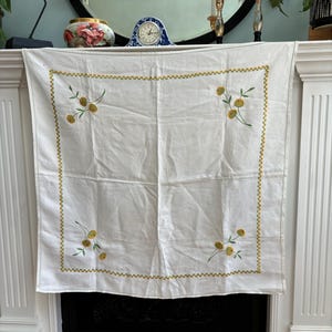 Vintage White Cotton Square TableCloth For Your Summer Table