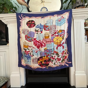 Beautiful Vintage Silk Fashion Scarf Depicting Decorative Boxes And Bows