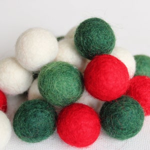Felt Balls: RED, Felted Balls, DIY Garland Kit, Wool Felt Balls, Felt Pom  Pom, Handmade Felt Balls, Red Felt Balls, Red Pom Poms 