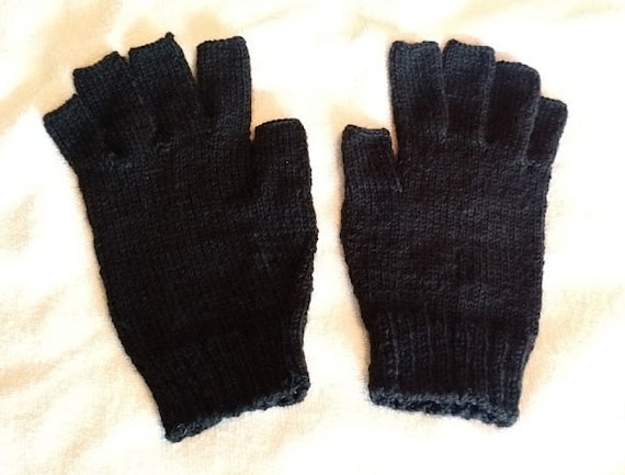 【WTAPS】finger less knit glove WTAPS Gloves military style knitted half-finger gloves font