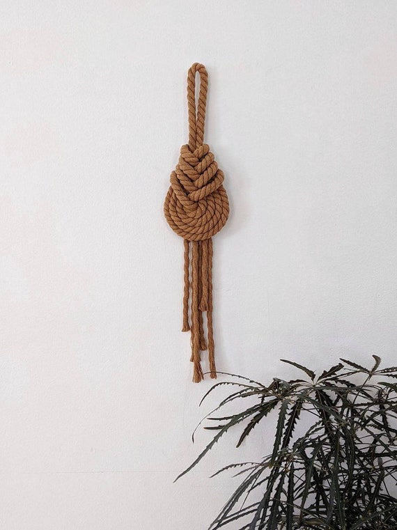 THE PIPA Small Modern Macrame Wall Hanging in Camel/brown Wall