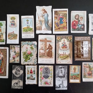 20 santini religiosi antichi assortiti, souvenir del periodo 1900-1930, con decorazioni dorate e in rilievo. Vergine Maria, Gesù, cherubini. Austriaci.