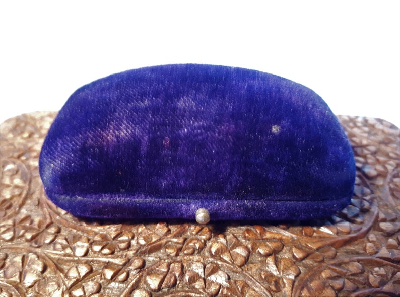 Royal blue mohair velvet with printed satin inner lid metal clasp, Vintage velvet ring box Marx Brothers jewellers Brighton England