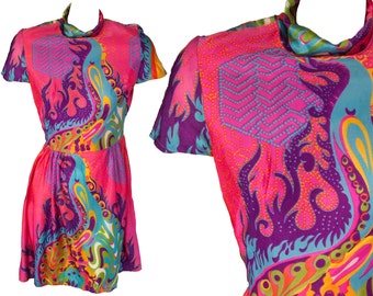 1960s Medium Dress Psychedelic Neon Mini Rave Pucci Hot Pink Swirls Paisley Flower Power Child Trippy Stoner Mod Acid Trip Woodstock Swingin