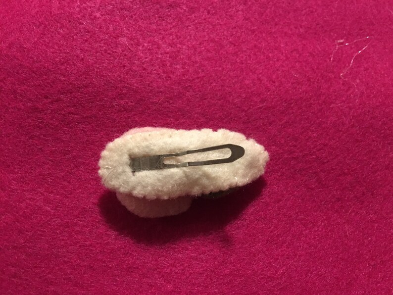 1 Felt flower Barrette \\\\ flower rose hair girly pink clip handmade