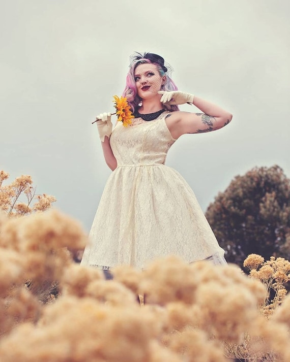 vintage pin up wedding dresses