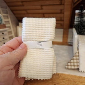 Dollhouse Miniatures CREAM WAFFLE throw blanket, 1:12 scale, blanket, home decor