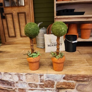 Dollhouse Miniatures plant, home decor, TOPIARY, dollhouse accents, 1:12 scale, home greenery
