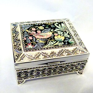 William Morris Silver plated trinket / small jewellery box with Liberty of London fabric Strawberry Thief in green grey and peach image 8