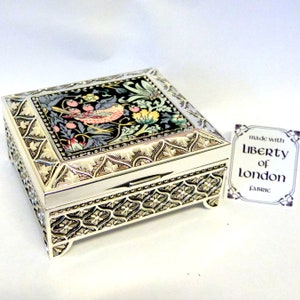 William Morris Silver plated trinket / small jewellery box with Liberty of London fabric Strawberry Thief in green grey and peach image 4