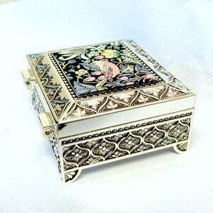 William Morris Silver plated trinket / small jewellery box with Liberty of London fabric Strawberry Thief in green grey and peach image 5