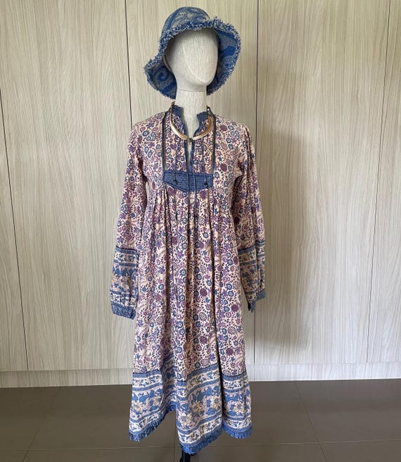 70's, India Dress, Purple, Blue, Floral, Ties, Quilting, Gold Stamping, Hippie, Boho, Size S-M