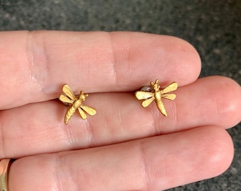 VINTAGE DRAGONFLY  Earrings - Tiny Dragonflies, Dragonfly Earrings, Vintage Earrings, Dragonfly Stud Earrings, VE349