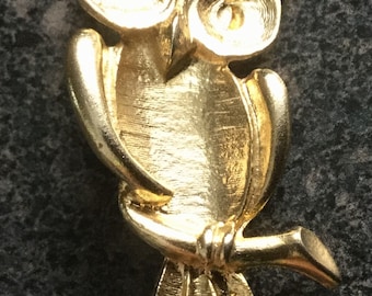 Vintage OWL BROOCH - Vintage Owl Pin, Gold Tone Owl Brooch, 60s Brooch, Owl on Branch, Gold Owl, Owl Jewelry, VB302