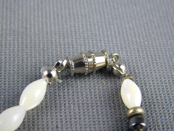Mother of Pearl & Hematite with Silver Tone Clasp… - image 4