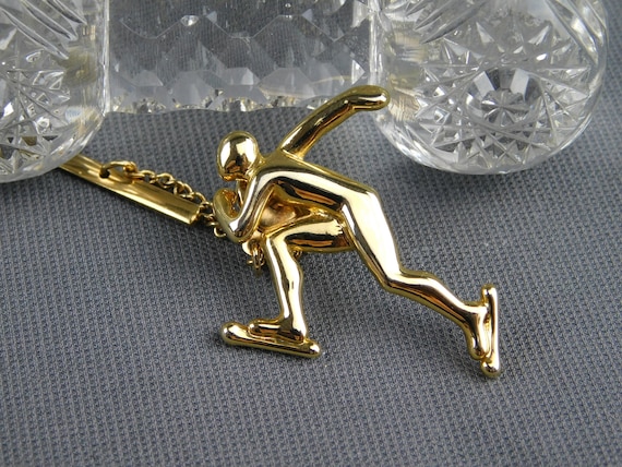 Exceptional Gold Tone Ice Skater Racer Tie Tac Pi… - image 1