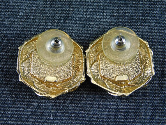Pierced Gold Tone and Shell MOP Pierced Earrings … - image 3