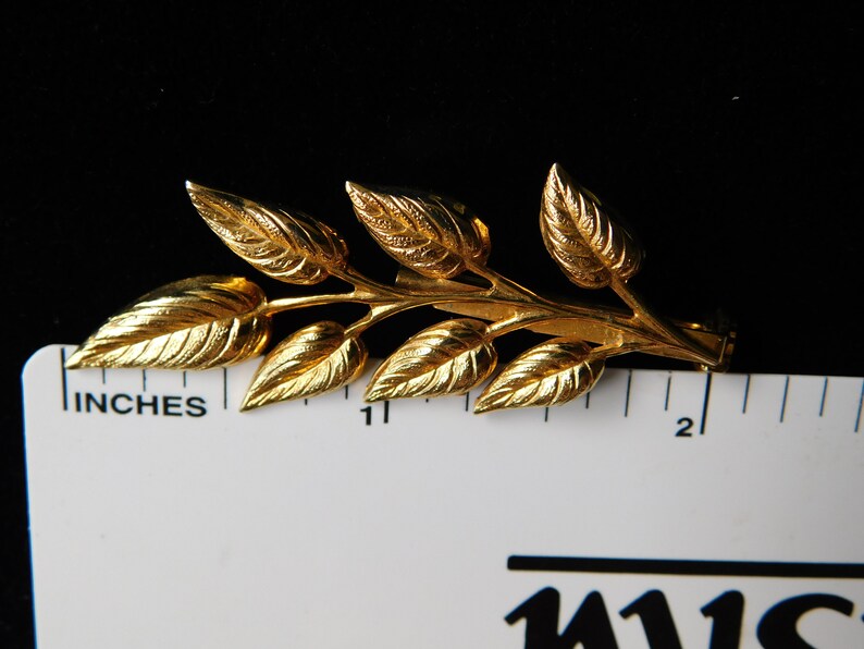 Unsigned Gold Tone Leaf Pin Light Weight Bright Vintage Polished Leaves on Stalk Branch 2-116 Tall by 34 Wide Vintage Tree Retro