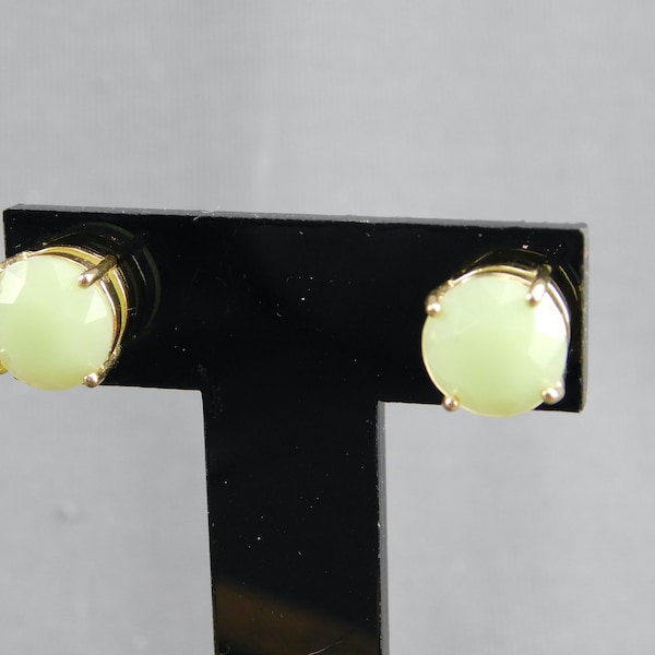 Gold Tone and Green Basket Set Stud Post Pierced Earrings 7/16" Diameter - Prong Set, Vintage, Unsigned, Unmarked, Faceted, Large, Fun