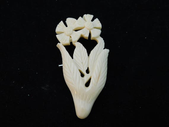 Vintage Hand Carved Bone Floral Brooch Pin - 2-1/… - image 2