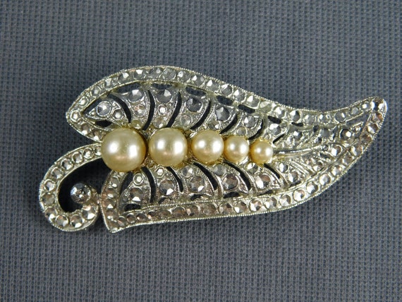 Silver Tone and Faux Pearl Leaf Brooch 2-1/4" by … - image 2