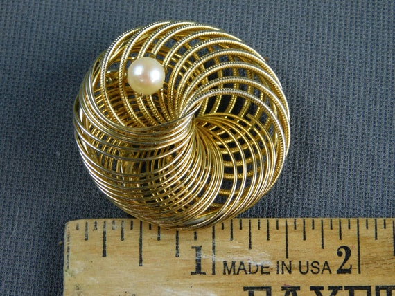 Spiral Gold Tone and Faux pearl Brooch 1-1/2" Dia… - image 5