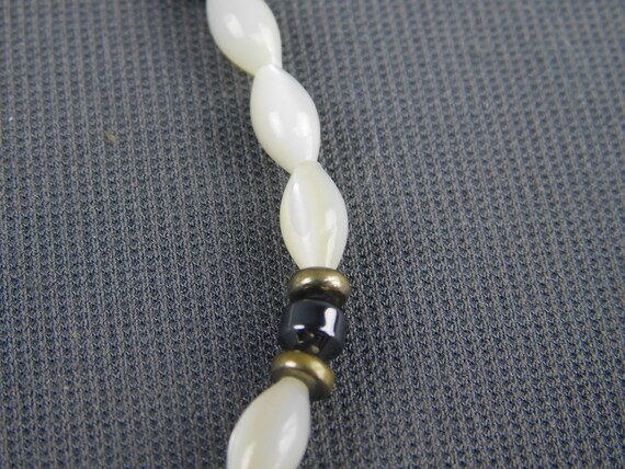 Mother of Pearl & Hematite with Silver Tone Clasp… - image 3