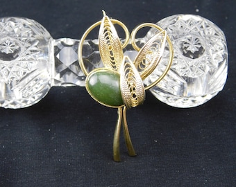 Yellow Gold Plated Filigree Jade Brooch Pin Leaves 1-3/4" by 1-1/4" - Vintage, Retro, Quality, Golden, Green, Chic, Elegant, Sweater, Scarf